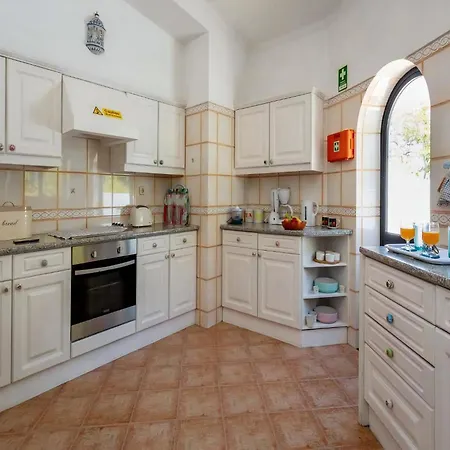 Moorish Style Carvoeiro 3 Bedrooms Azure Vista Private Swimming Pool Close To Amenities Algarve Villa Carvoeiro (Lagoa)